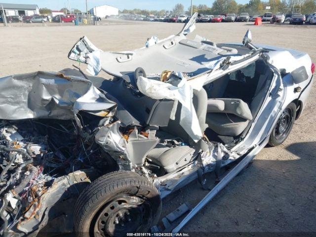 Toyota Corolla Le Image 14