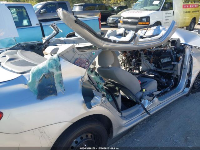 Toyota Corolla Le Image 11