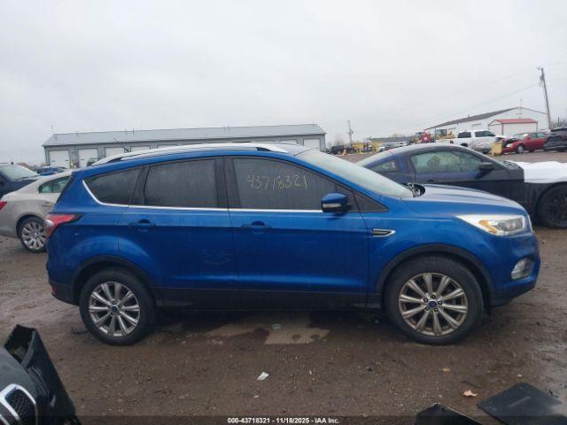 Ford Escape Titanium Image 13