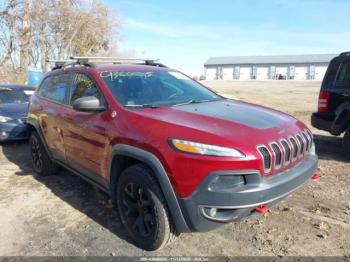  Salvage Jeep Cherokee