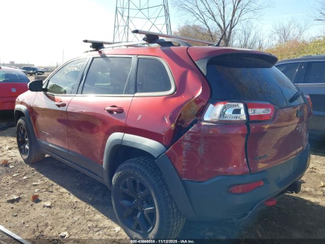 Jeep Cherokee Trailhawk Image 2