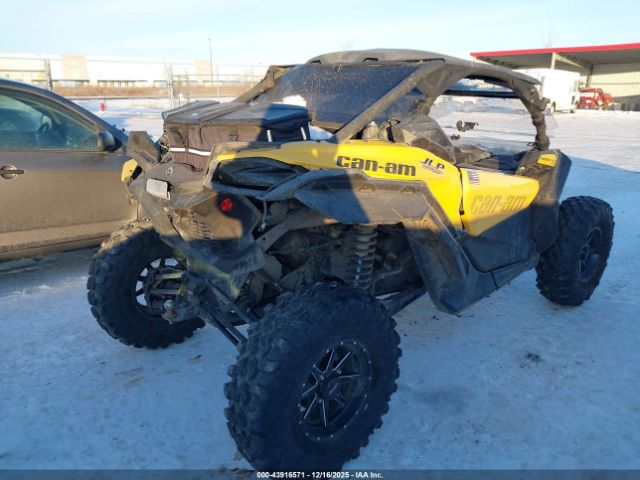 Can-Am Maverick X3 X Ds Turbo R Image 3