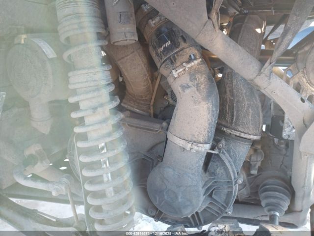 Can-Am Maverick X3 X Ds Turbo R Image 2