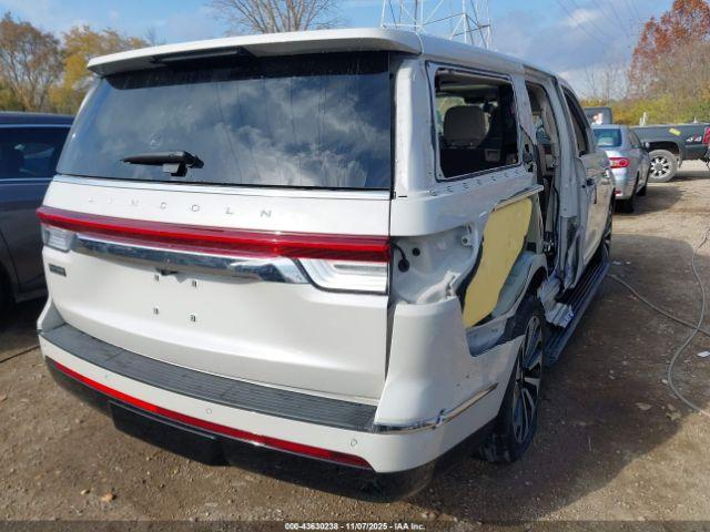 Lincoln Navigator Reserve L Image 17