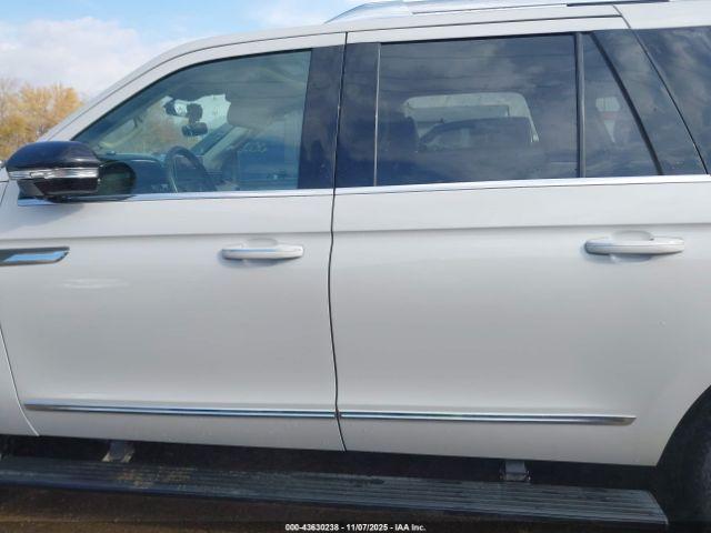 Lincoln Navigator Reserve L Image 14