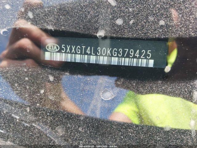 Kia Optima S Image 16