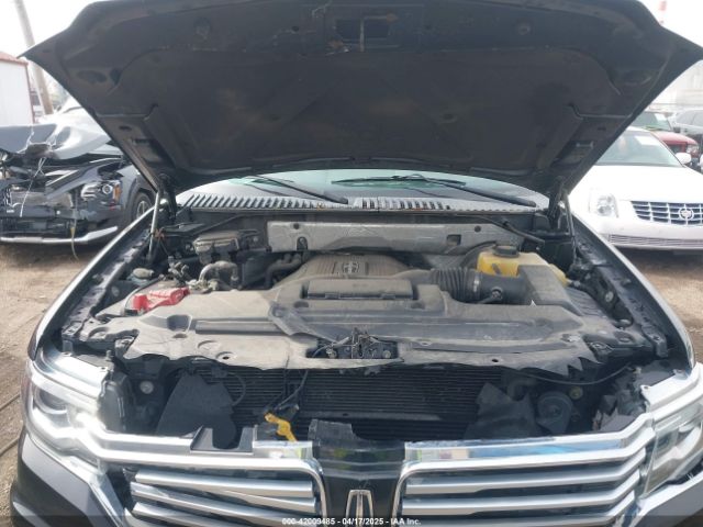 Lincoln Navigator Image 7