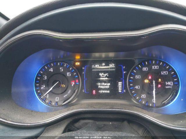 Chrysler 200 S Image 8