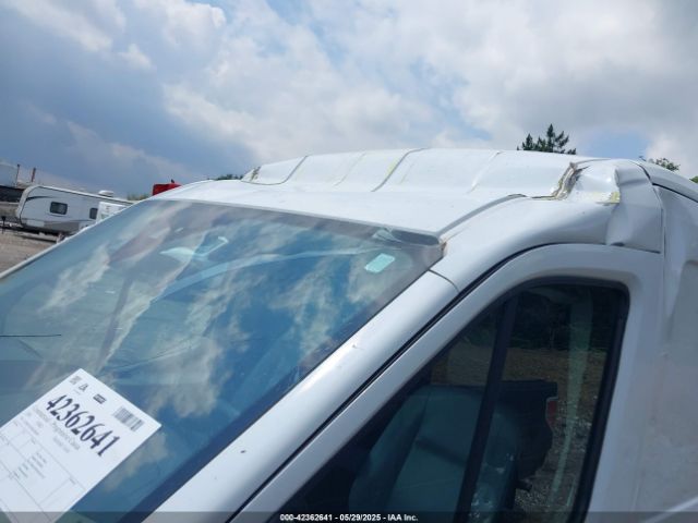 Ford Transit Image 4