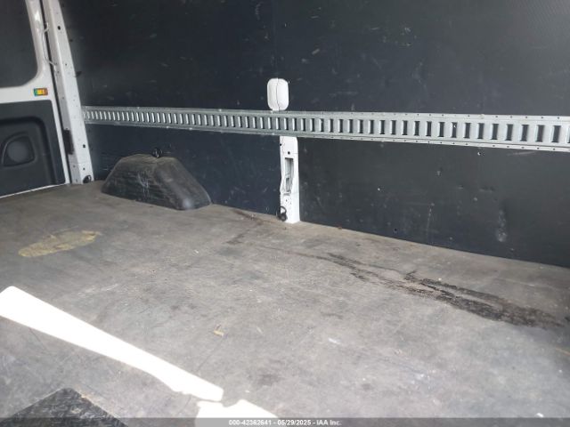 Ford Transit Image 3