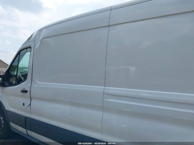 Ford Transit Image 8