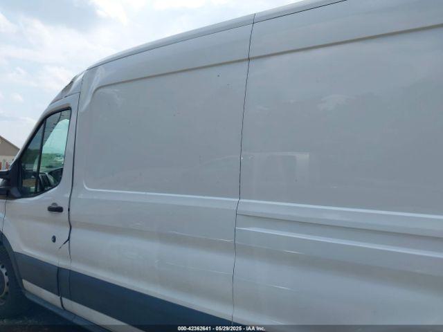 Ford Transit Image 8