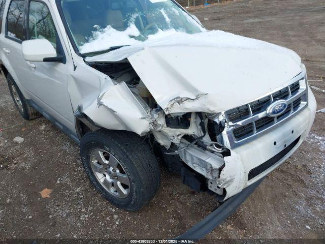 Ford Escape Limited Image 11