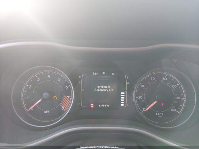 Jeep Cherokee Latitude Image 2