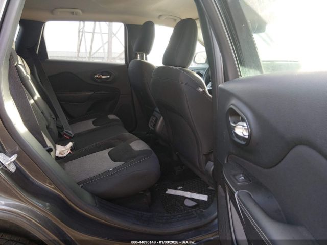 Jeep Cherokee Latitude Image 3