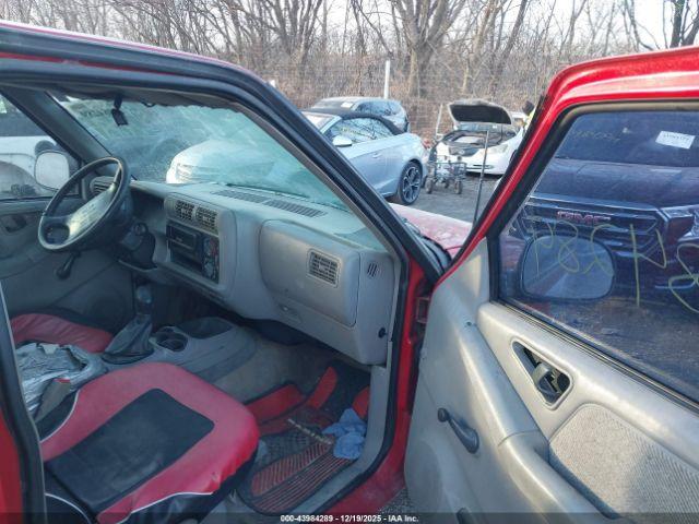 Chevrolet S-10 Ls Fleetside Image 6