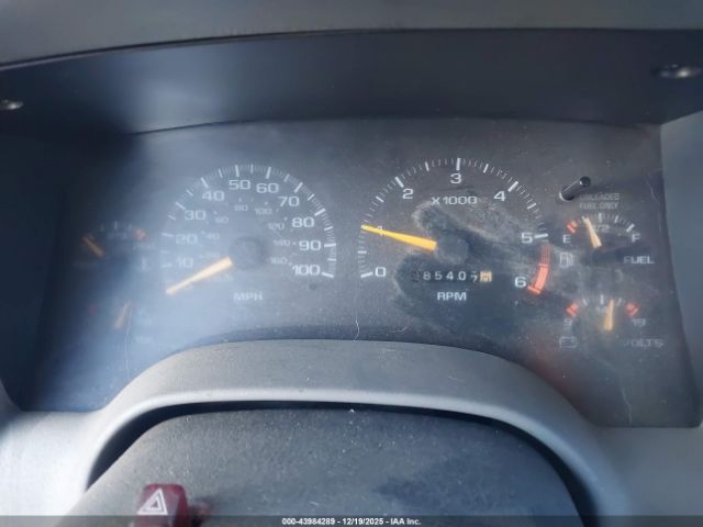 Chevrolet S-10 Ls Fleetside Image 4