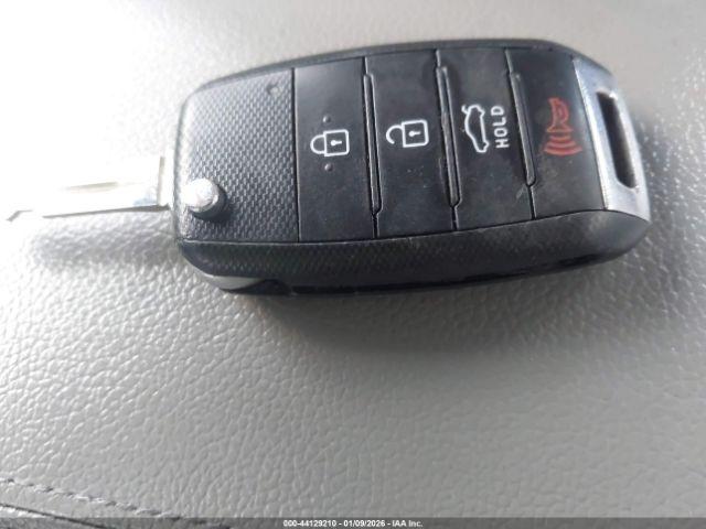 Kia Forte Lx Image 10