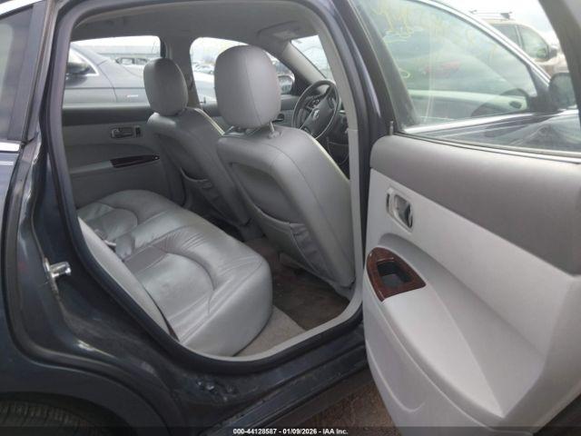 Buick LaCrosse Cxl Image 8