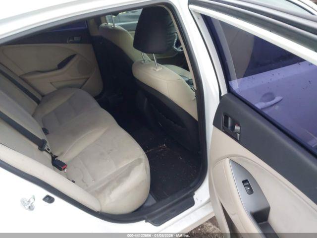 Kia Optima Lx Image 6