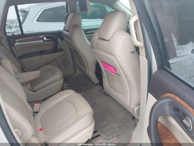 Buick Enclave Premium Image 7