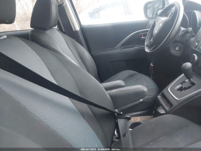 Mazda Mazda5 Sport Image 8