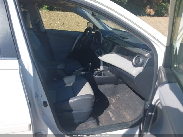 Toyota RAV4 Limited Image 11