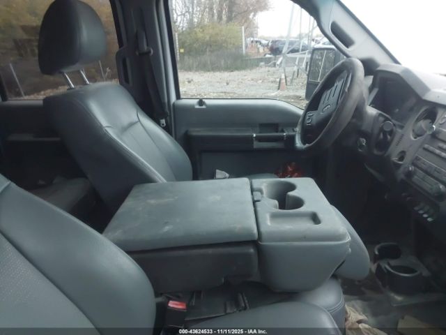 Ford F-350 Xl Image 8