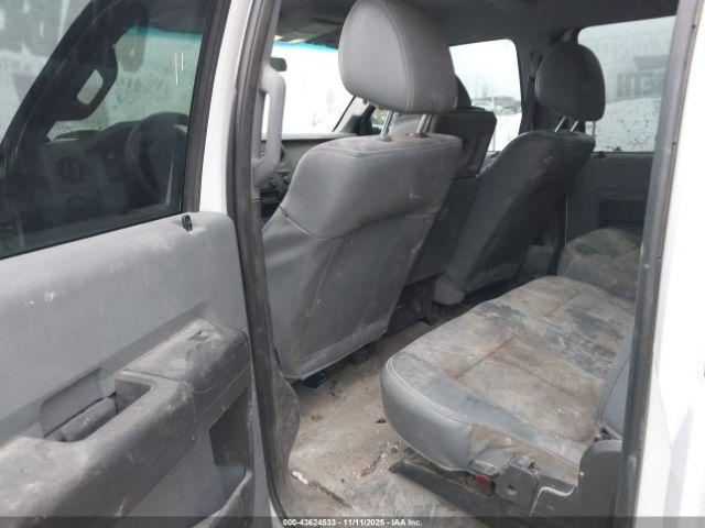 Ford F-350 Xl Image 4