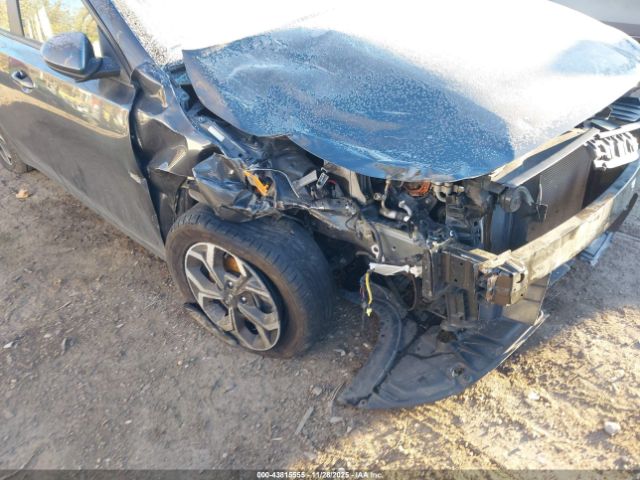 Kia Forte Lxs Image 10