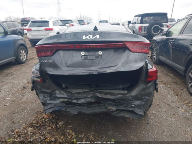 Kia Forte Lxs Image 3