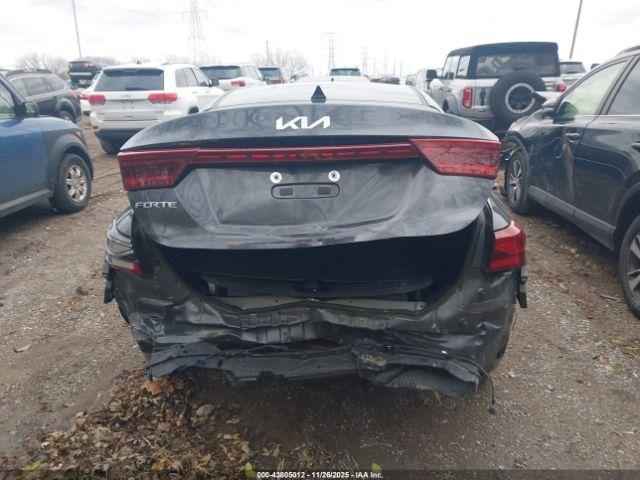 Kia Forte Lxs Image 3